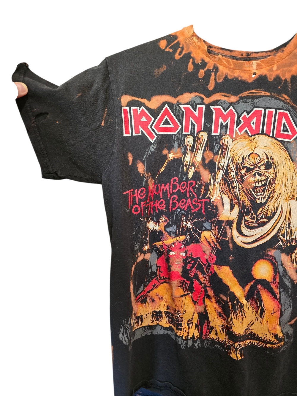 Iron Maiden Number of the Beast 666 Customized Tee Sz M/L Women’s XL P2P 21–24 - Picture 4 of 4